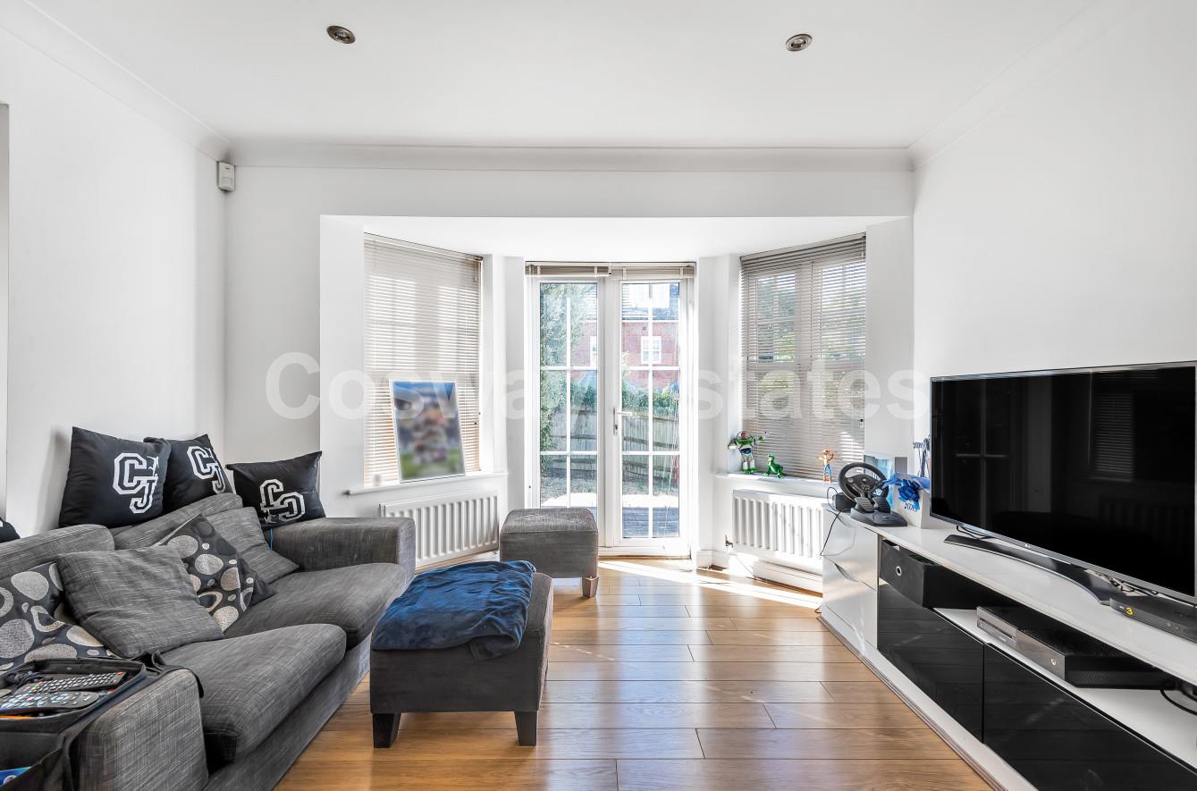 Kingsbridge Drive, London